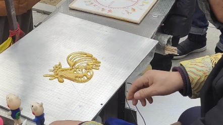 活动作品用糖画个鸡