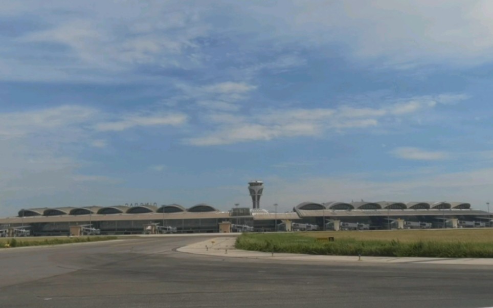 青岛流亭国际机场停机坪:流浪地球2拍摄场地