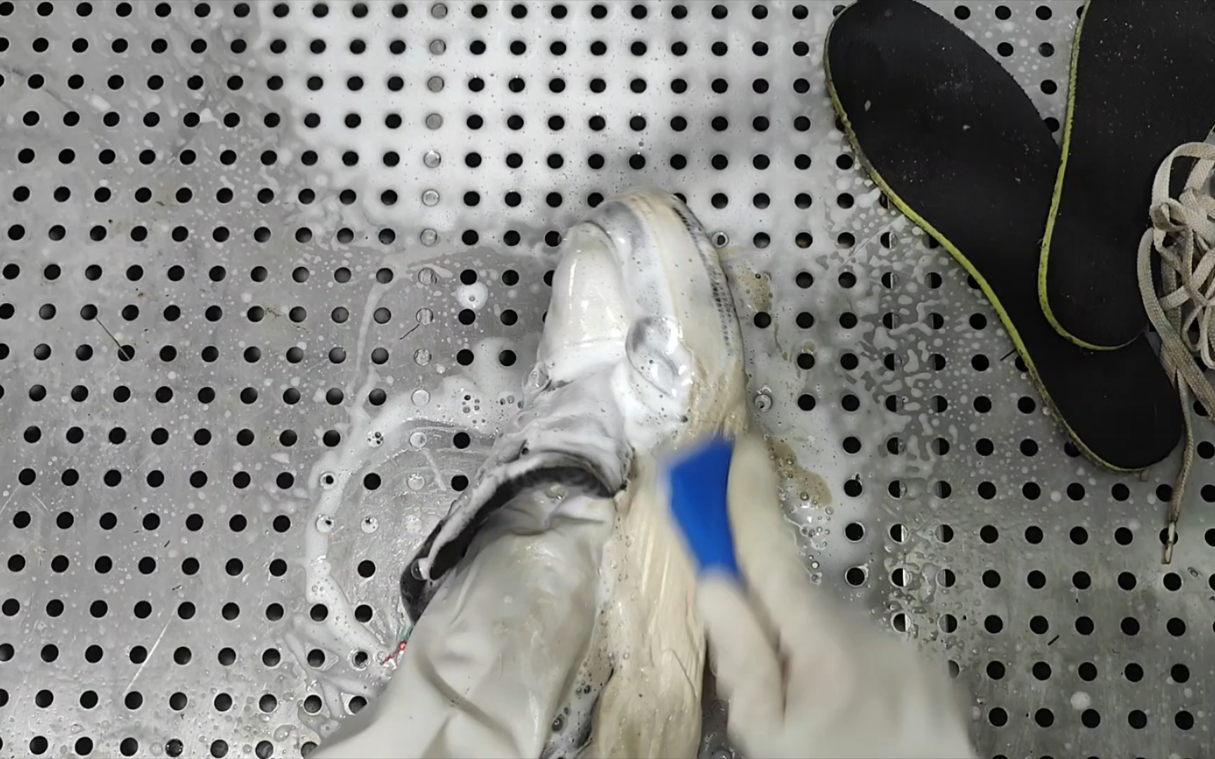 听洗鞋子的声音就能解压了