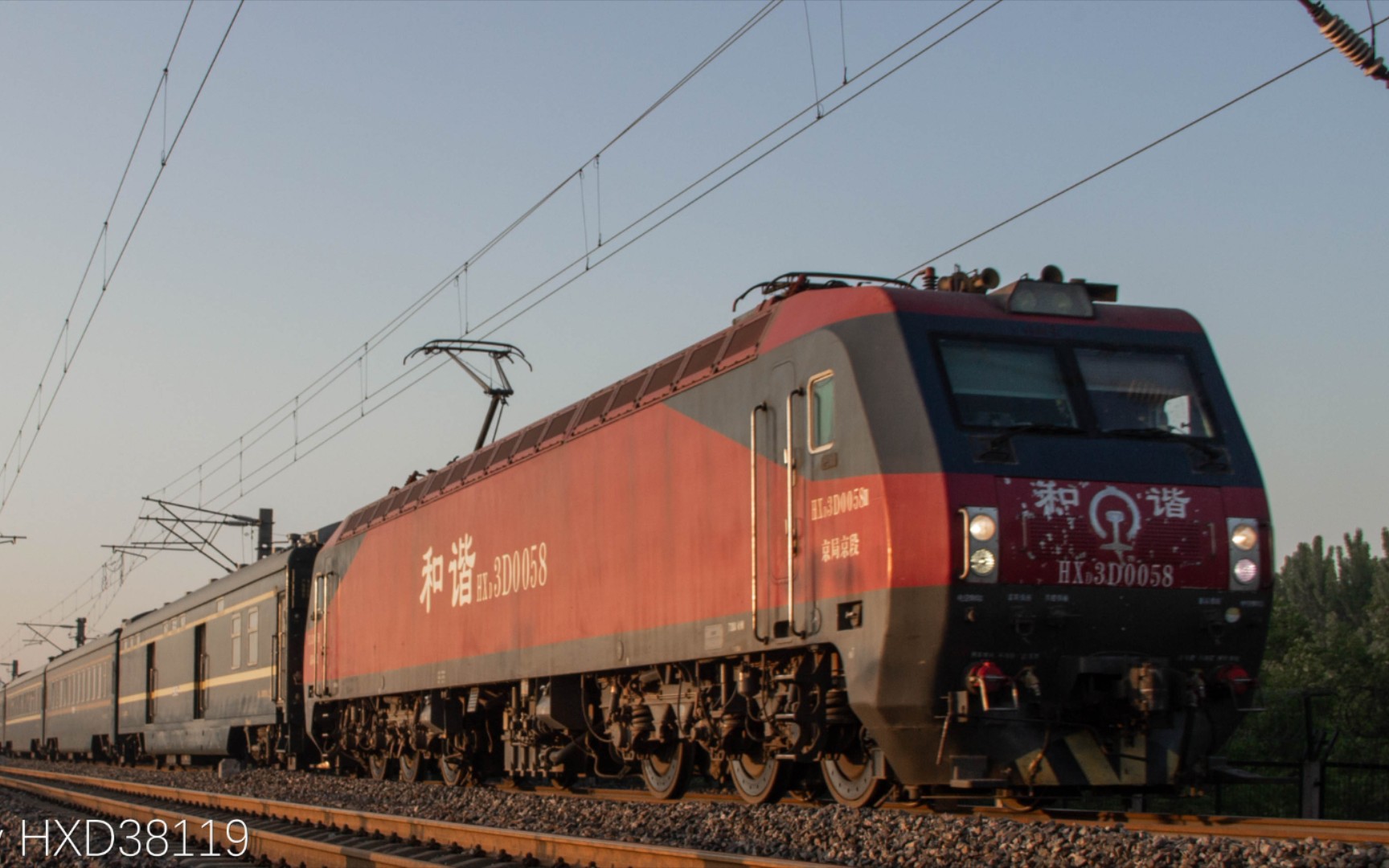 【中国铁路】客车z282(杭州～包头)通过京沪上行线k495附近_哔哩哔哩