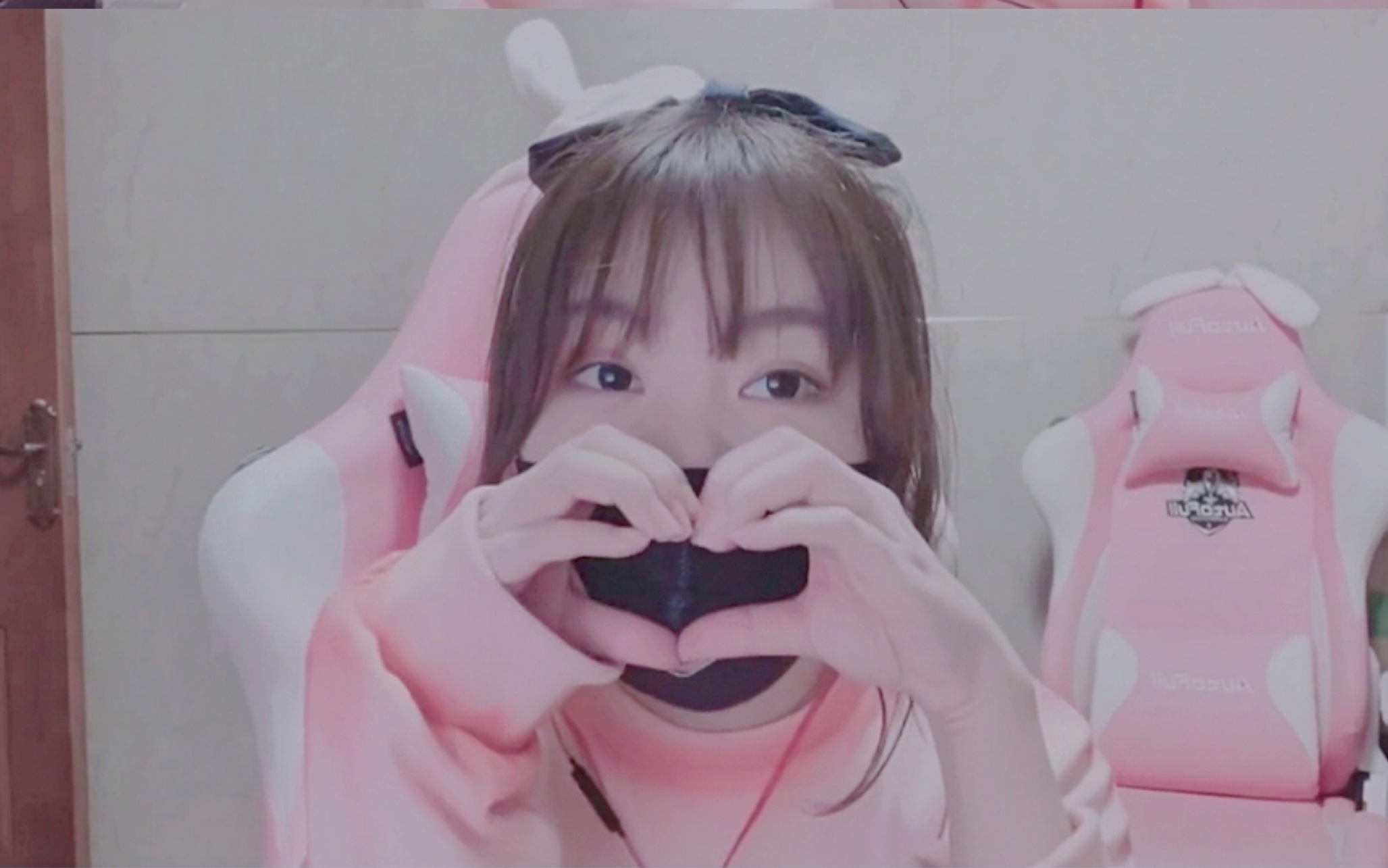 【一条小团团】爆可爱的团团子_哔哩哔哩 (゜-゜)つロ 干杯~-bilibili