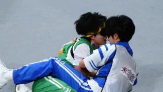 亲没亲上自己看吧…… | 苏朱撕名牌高清直拍