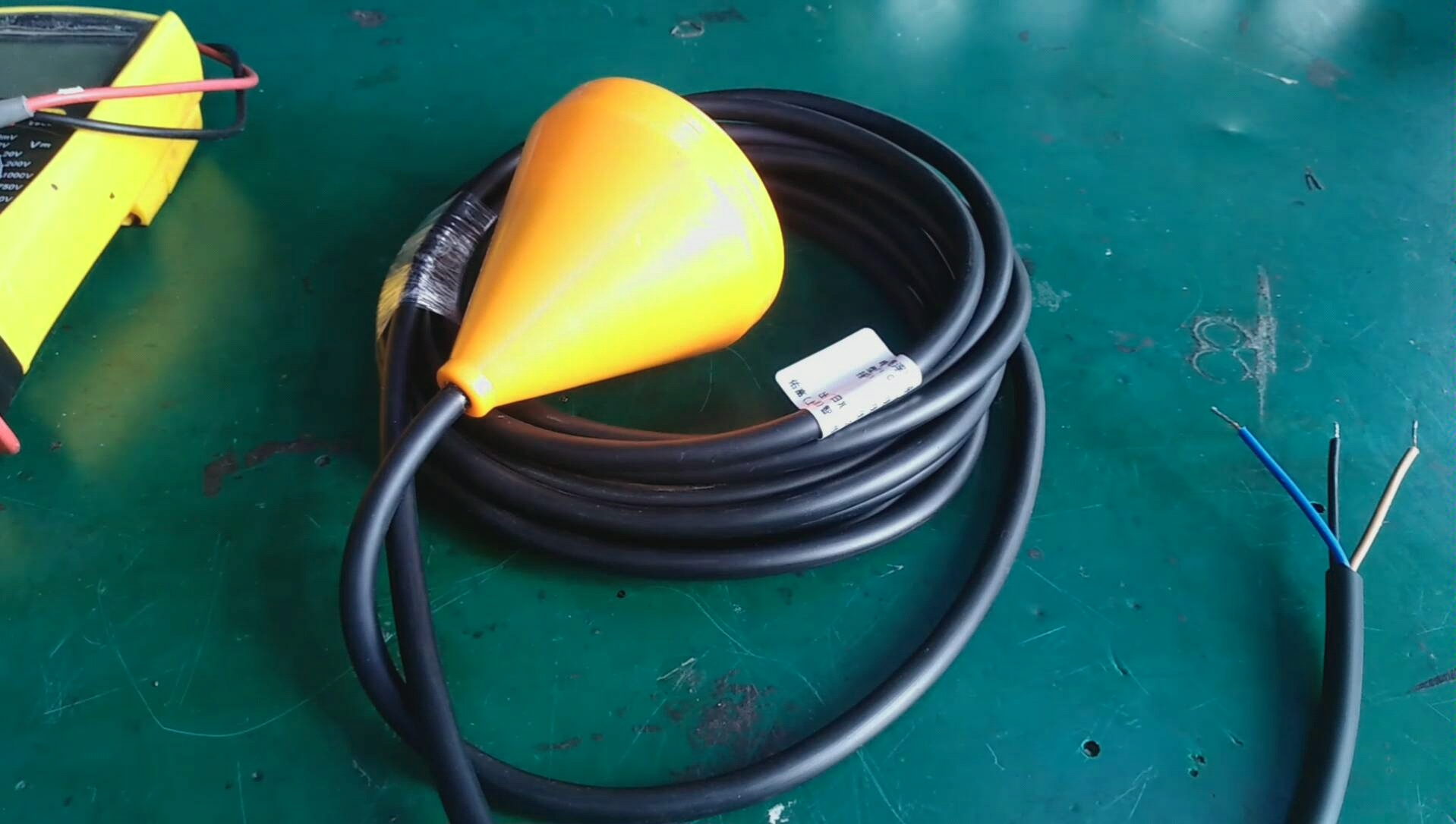 水滴型电缆浮球液位开关怎么接线上海佑富大王来指导!