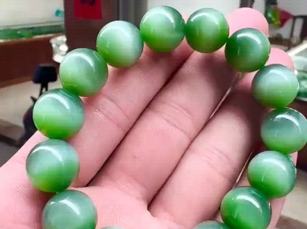 收藏款和田玉碧玉猫眼手链手串 阳绿猫眼 颗颗猫眼效果超级闪 俄碧老