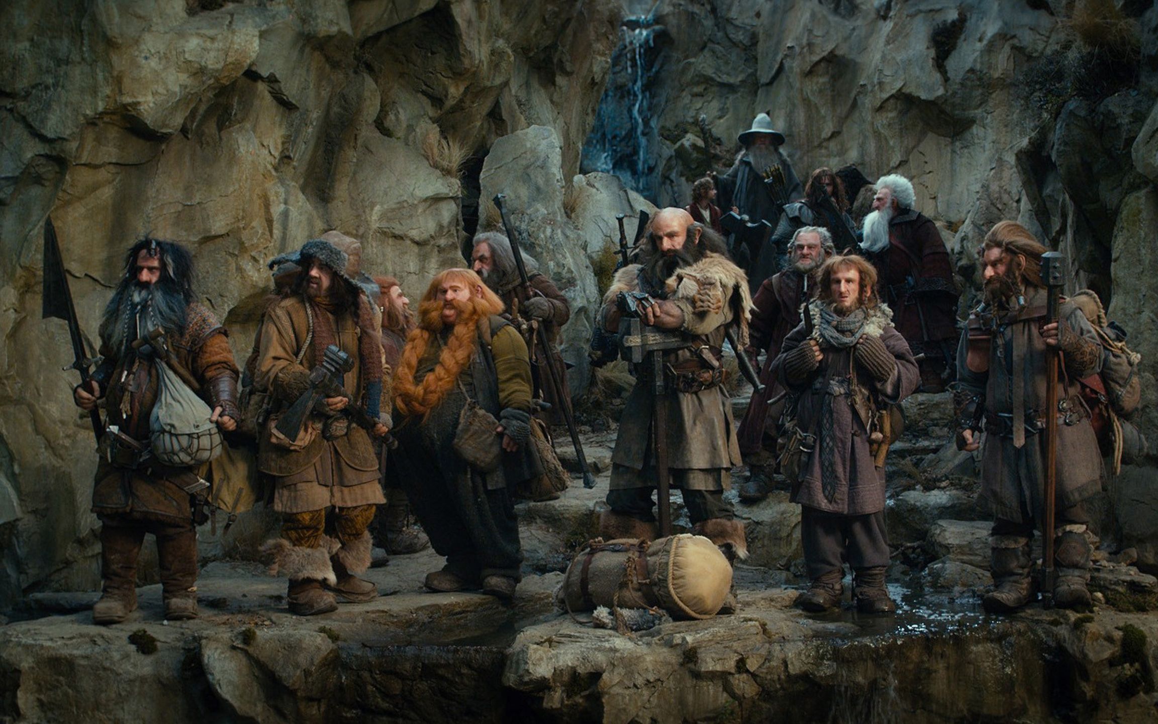 霍比特人1上半部,比尔博意外卷入矮人和巫师的冒险之旅