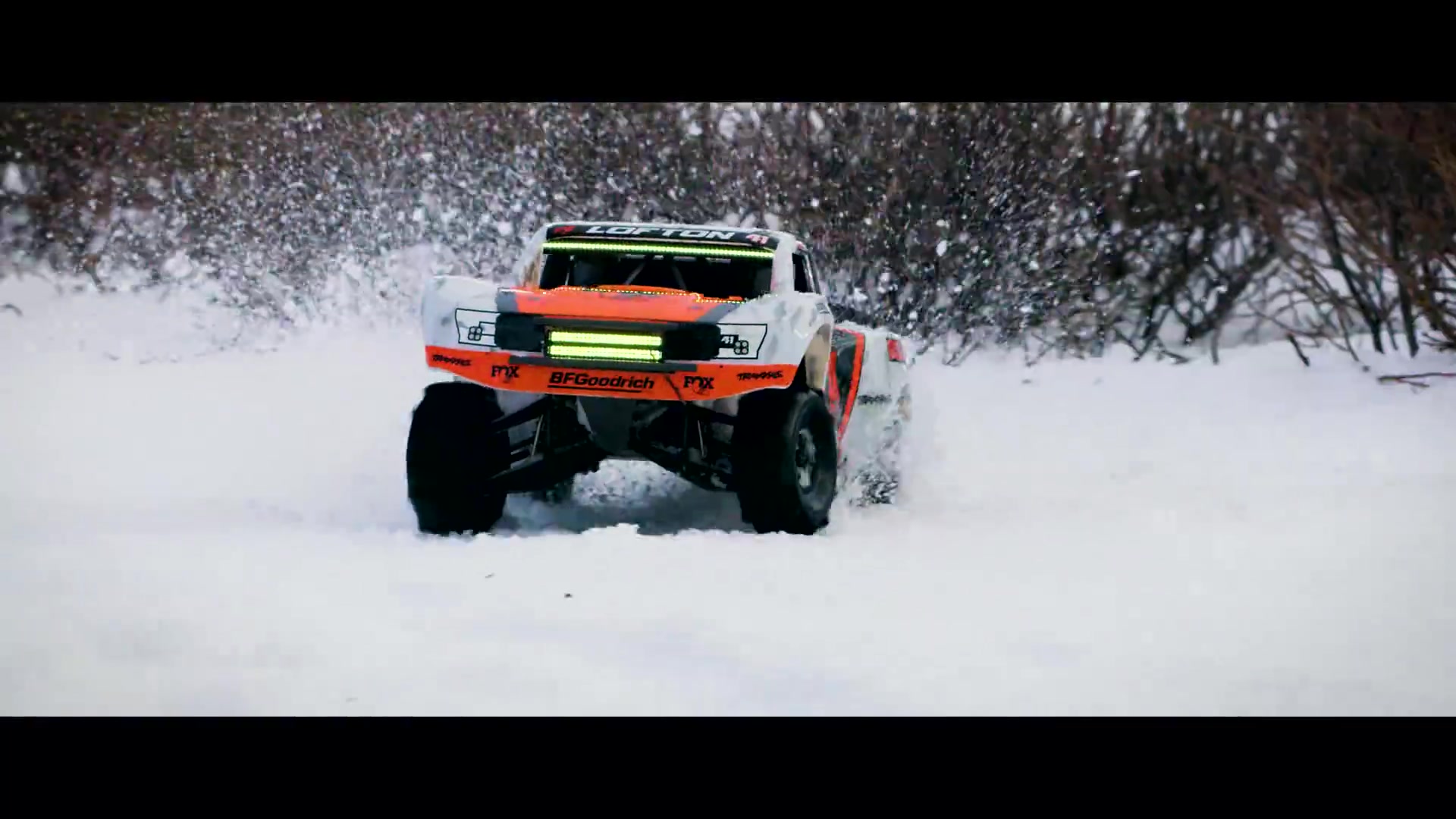 traxxasudr短卡雪地驰骋定义姿态流专业rc遥控车越野车短卡