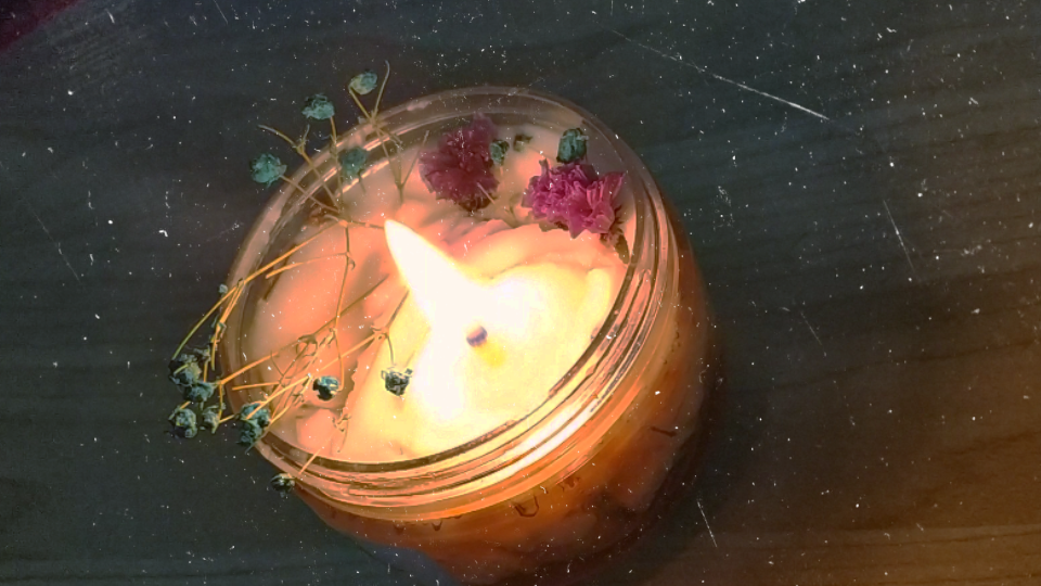 活动作品第一个香薰蜡烛灯芯草的心守年