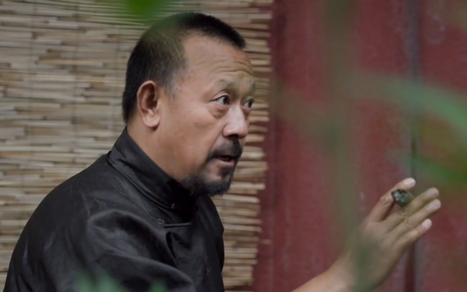 姜文又一经典名言“你外面闹得越大,我越安全”,姜文台词太会扯皮 哔哩哔哩