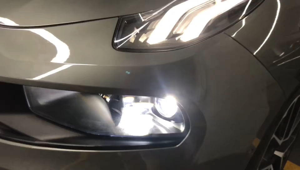 成都领克01领克02领克03改车灯led激光大灯鑫帕车改