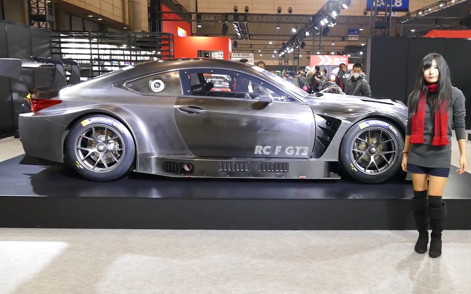 萌妹子带你看雷克萨斯「lc500」和「rc f gt3」