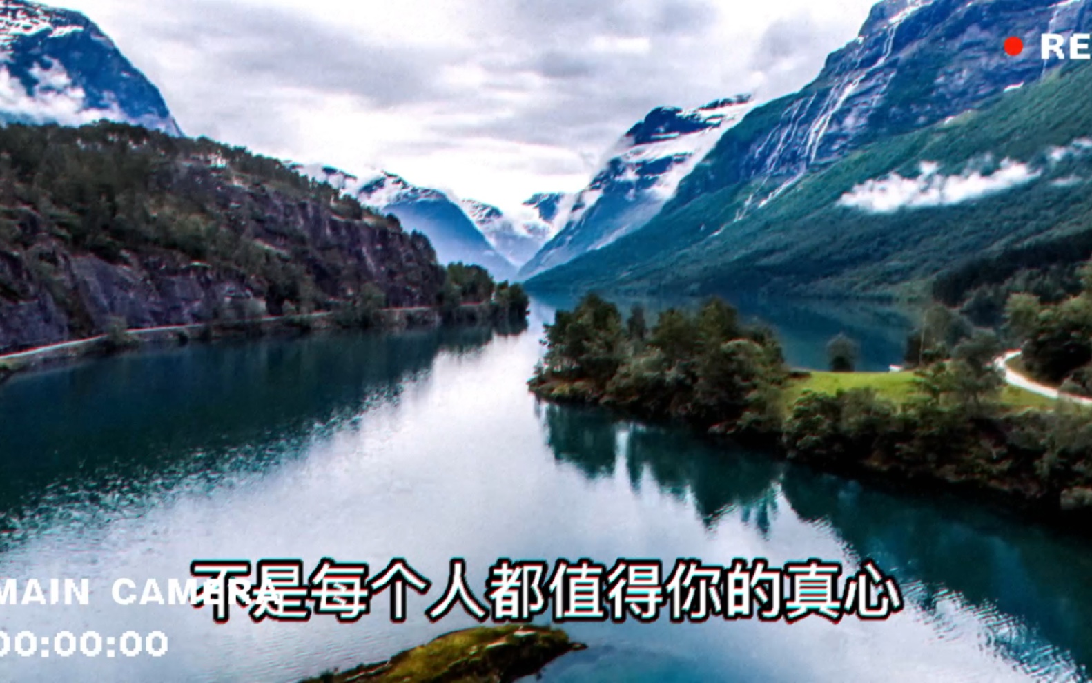 经历人间冷暖,看透世间百态后,才能看清人心,悟透人性.