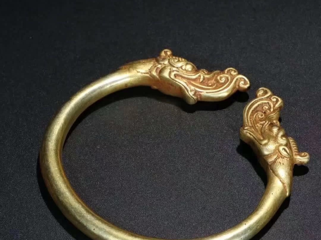 清代,铜鎏金双龙活口手镯