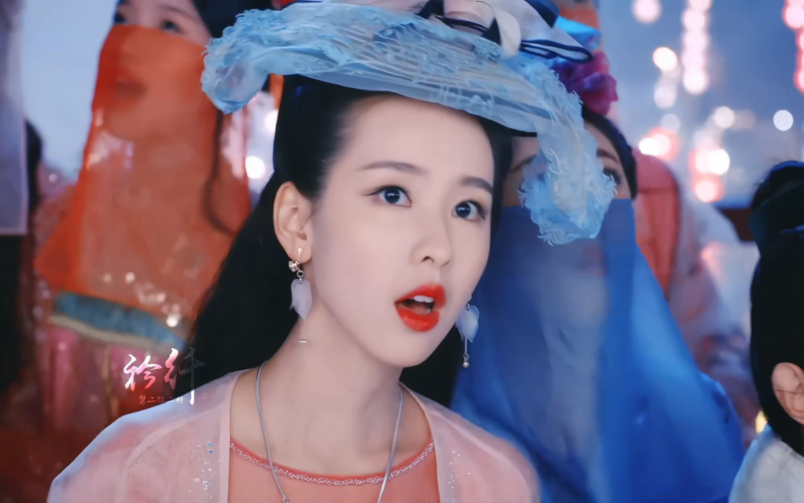 小表情很可爱,但……鞠躬有点搞笑哈哈哈哈～【鸣鸿传 | 王诗诗】