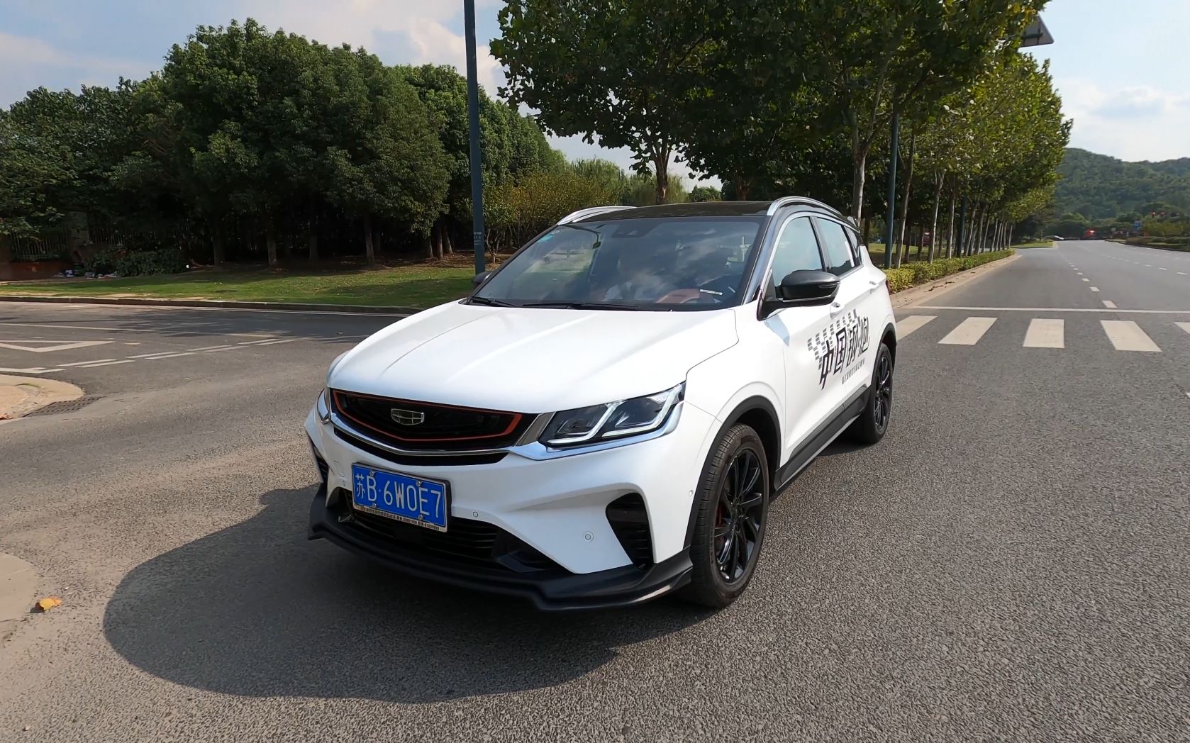 双离合三缸四排气孔试驾2020款中国钢炮吉利缤越pro260tbattle