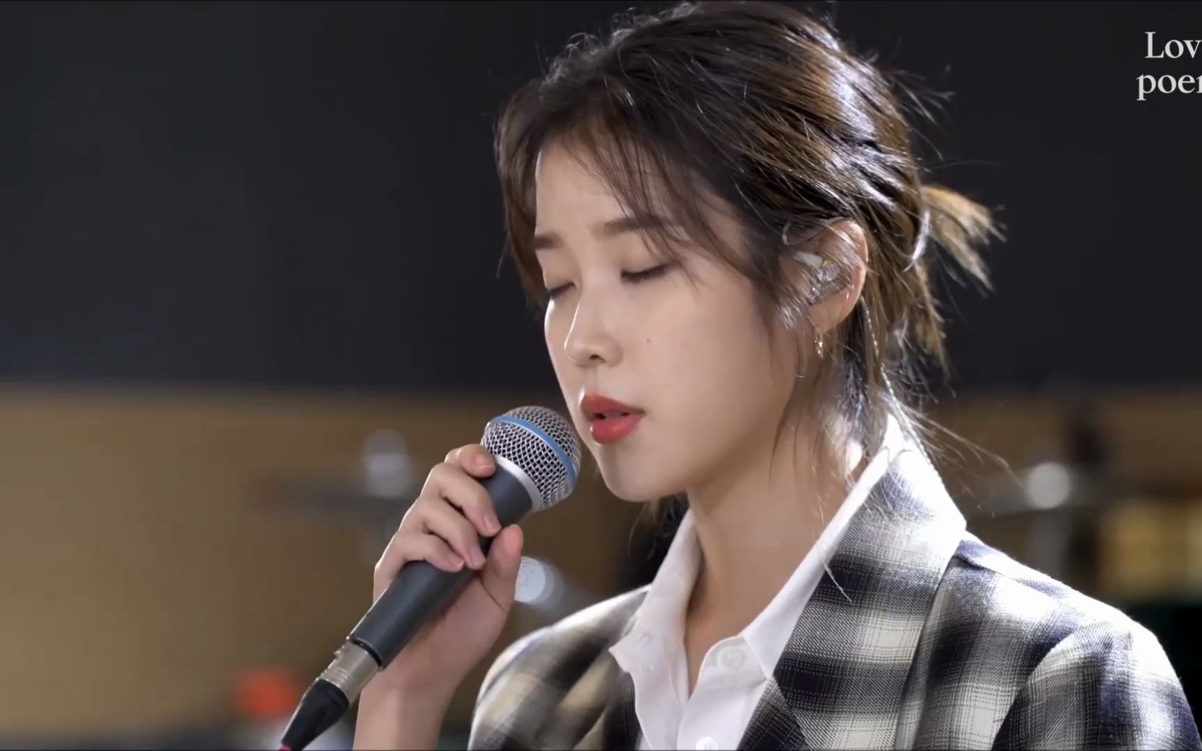[iu]2020最后的两个月 让知恩的 love poem 陪伴你走过这不安的一年