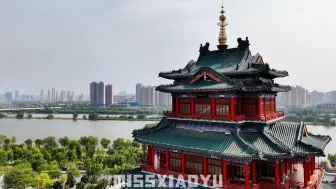 Скачать видео: 陕西咸阳，一座被严重低估的千年古都！满城古迹、好玩好吃！