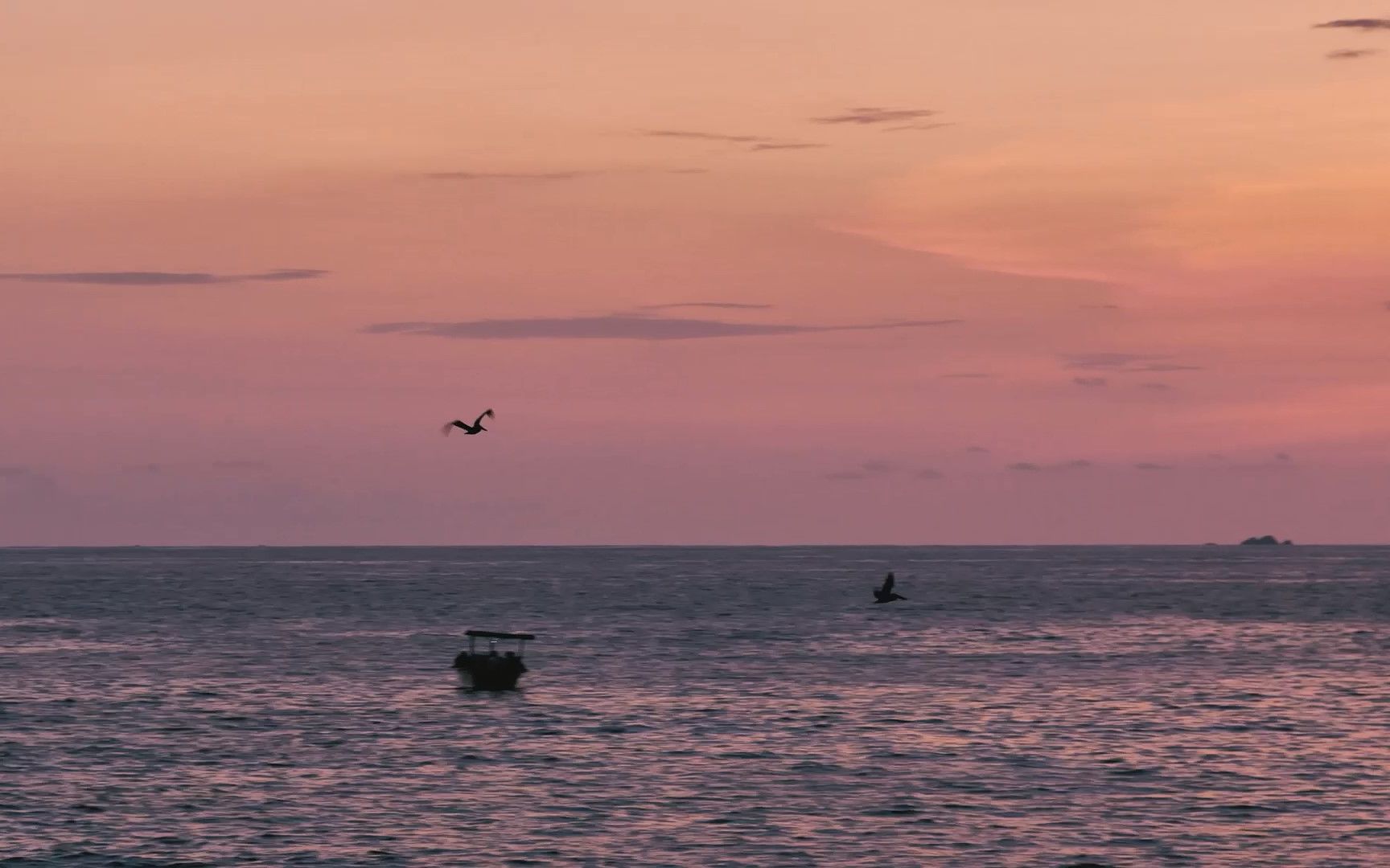 [图]【助眠】Marconi Union - Weightless（失重） 一定要闭上眼静静听完！睡前必备单曲循环