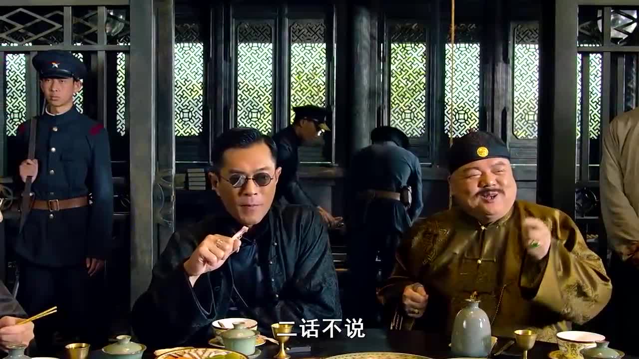 危城:古天乐演过最变态角色,连用鸡翅杀人都不带眨眼,毫无人性