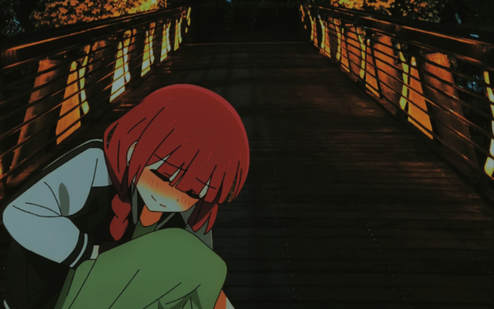 的路上碰见一个倒在桥边的人,一身酒味,突然醒来向我介绍她叫广井菊理