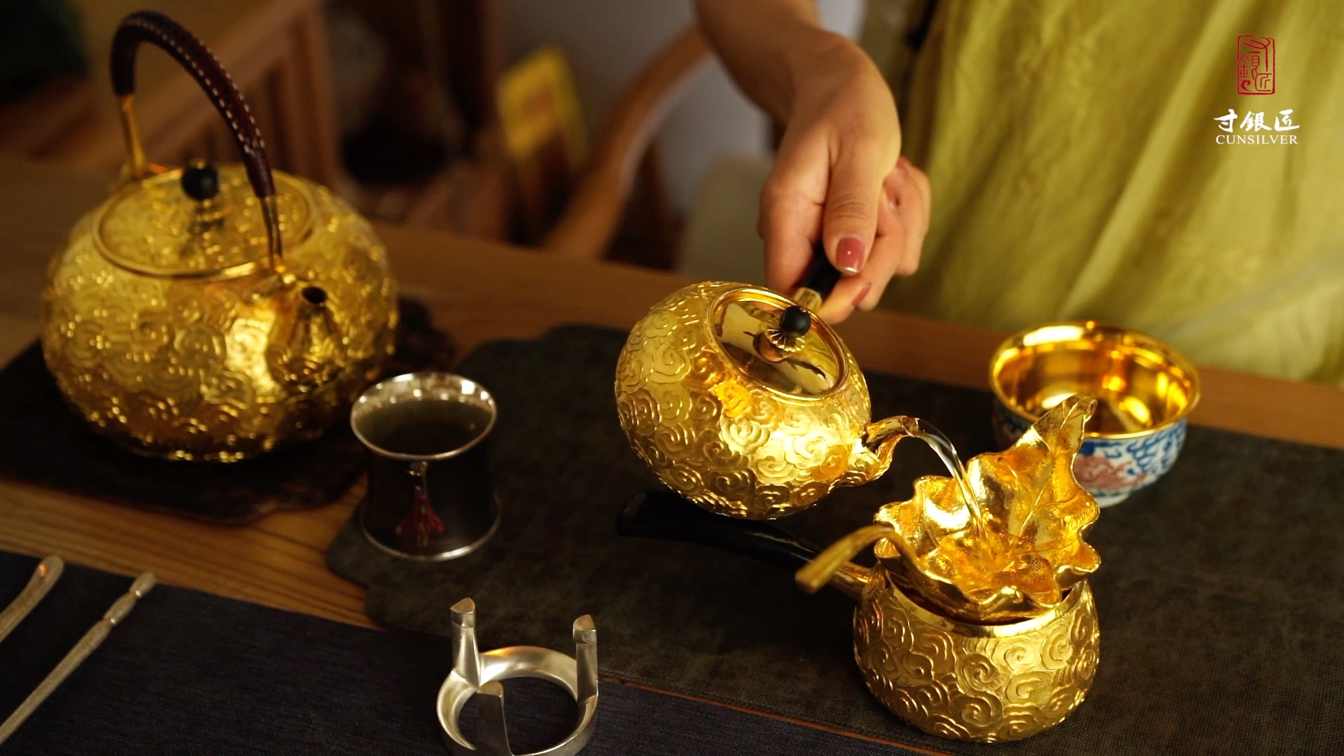 寸银匠纯金祥云茶具套装