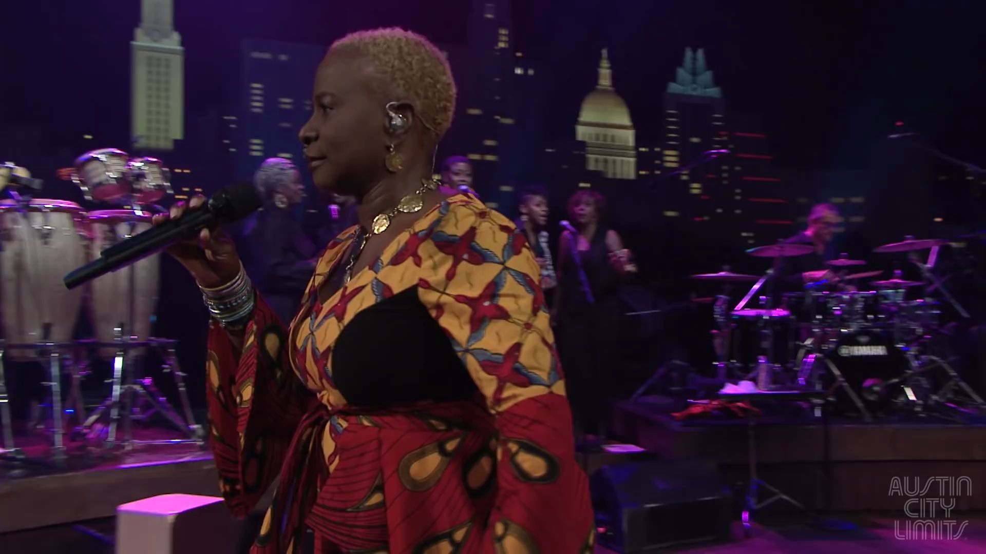 [图]Angelique Kidjo on Austin City Limits _Pata Pata_