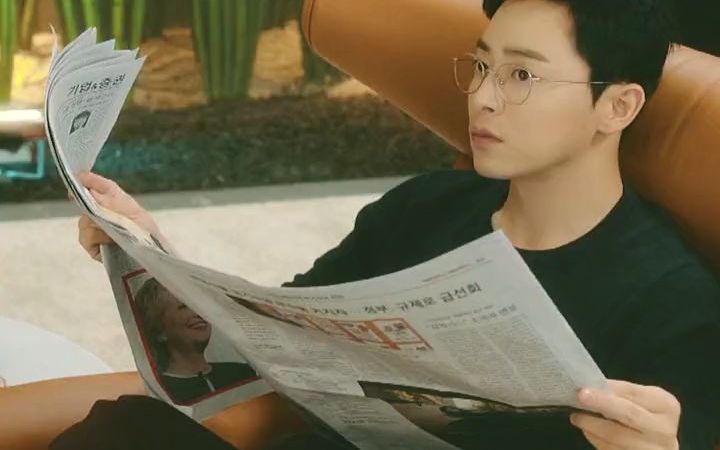 当郑灿英灿荣和臭屁的李华信在一起岂不美哉