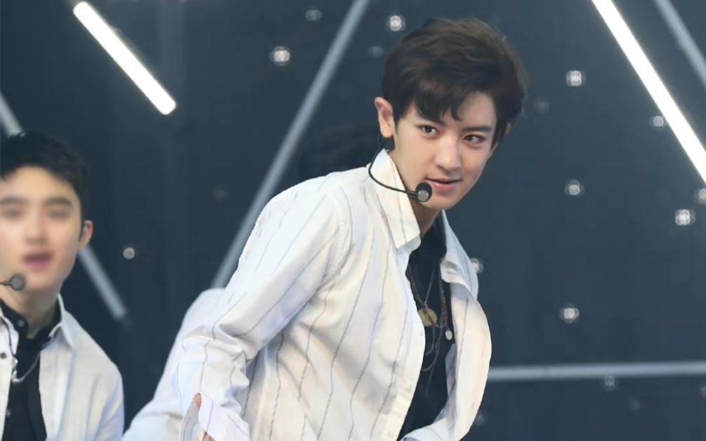 高质量 朴灿烈逗号刘海 lotto 舞台合集