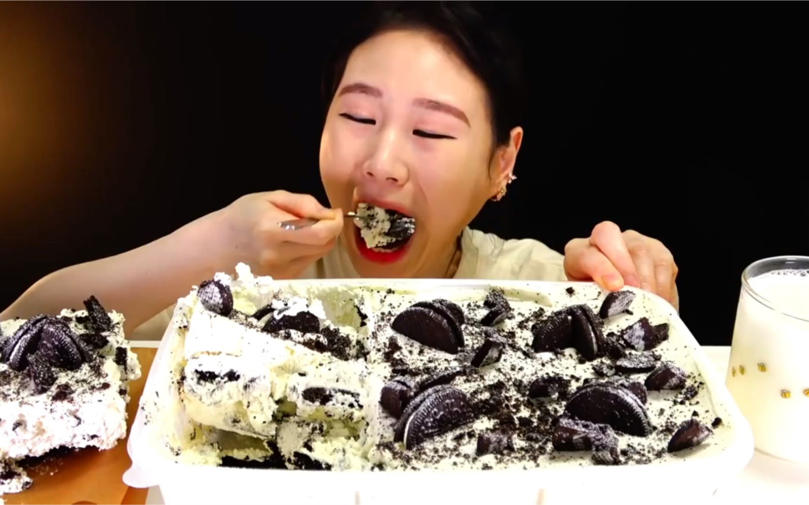 *吃播剪说话* fran|吃奥利奥冰淇淋盒~咀嚼音食音甜点韩国大胃王