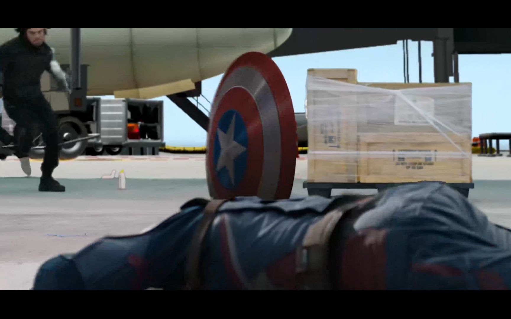 【4k片段】《美国队长3·内战》未采用片段 三代美队一起玩盾牌?