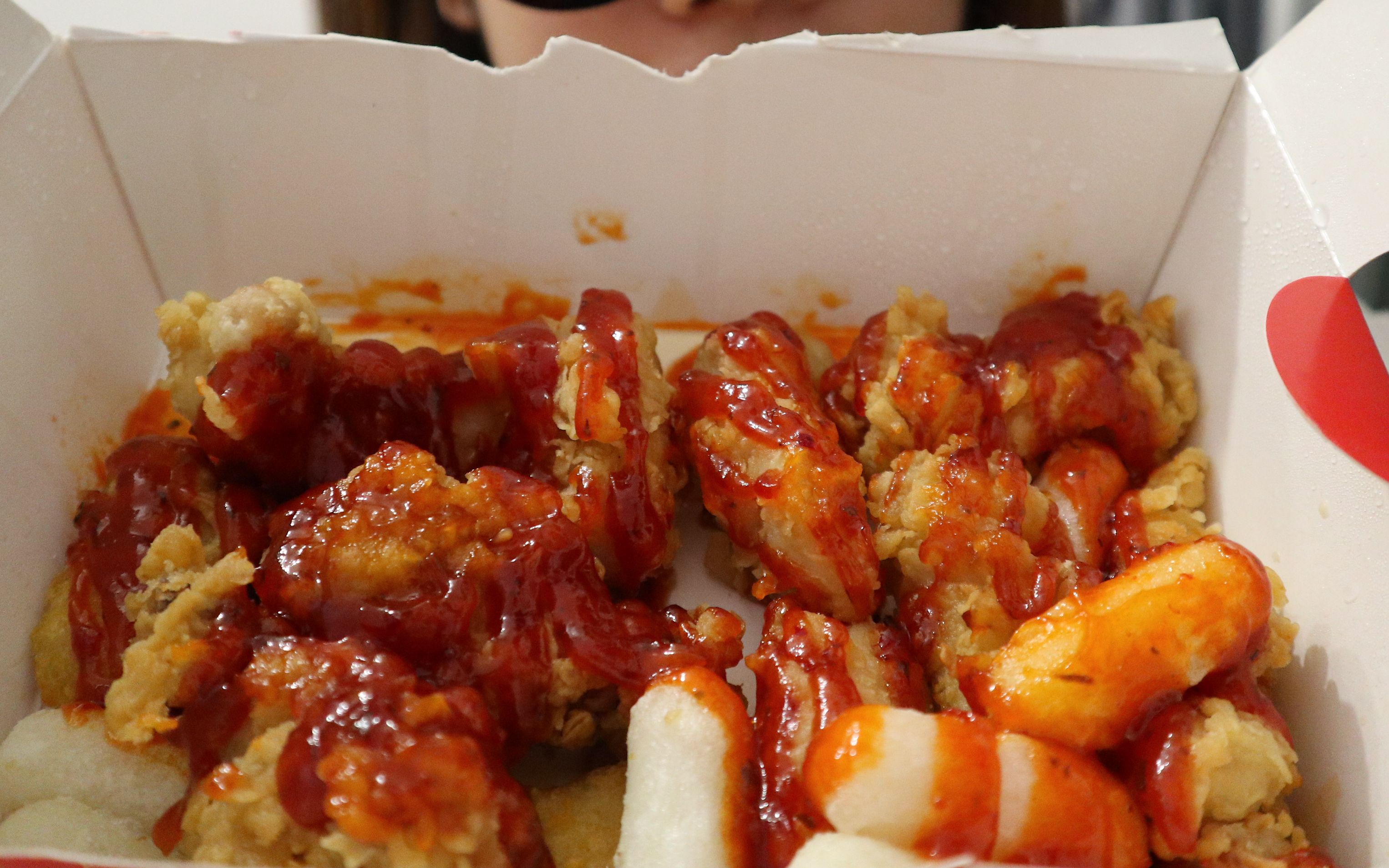 韩式炸鸡和年糕