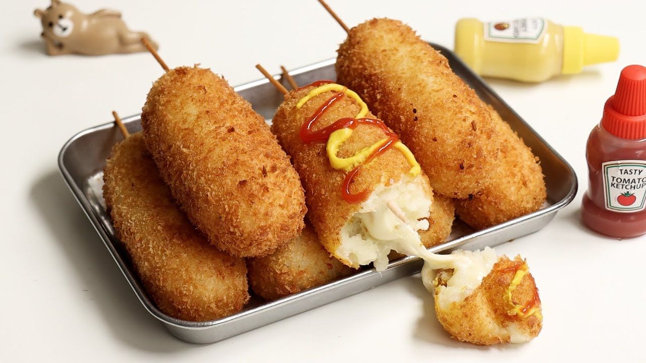 超长拉丝的土豆芝士热狗棒来啦!