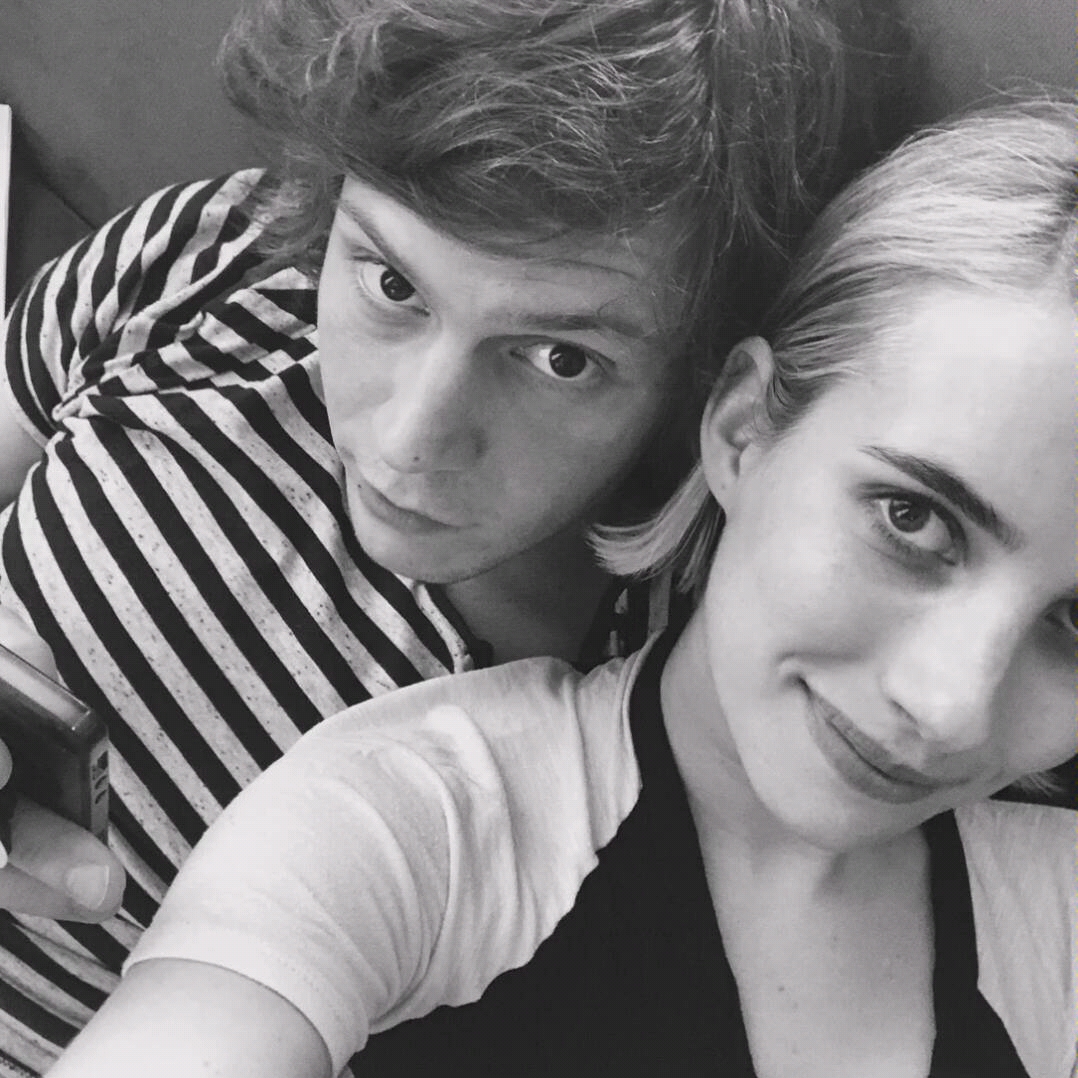 evan peters and emma roberts