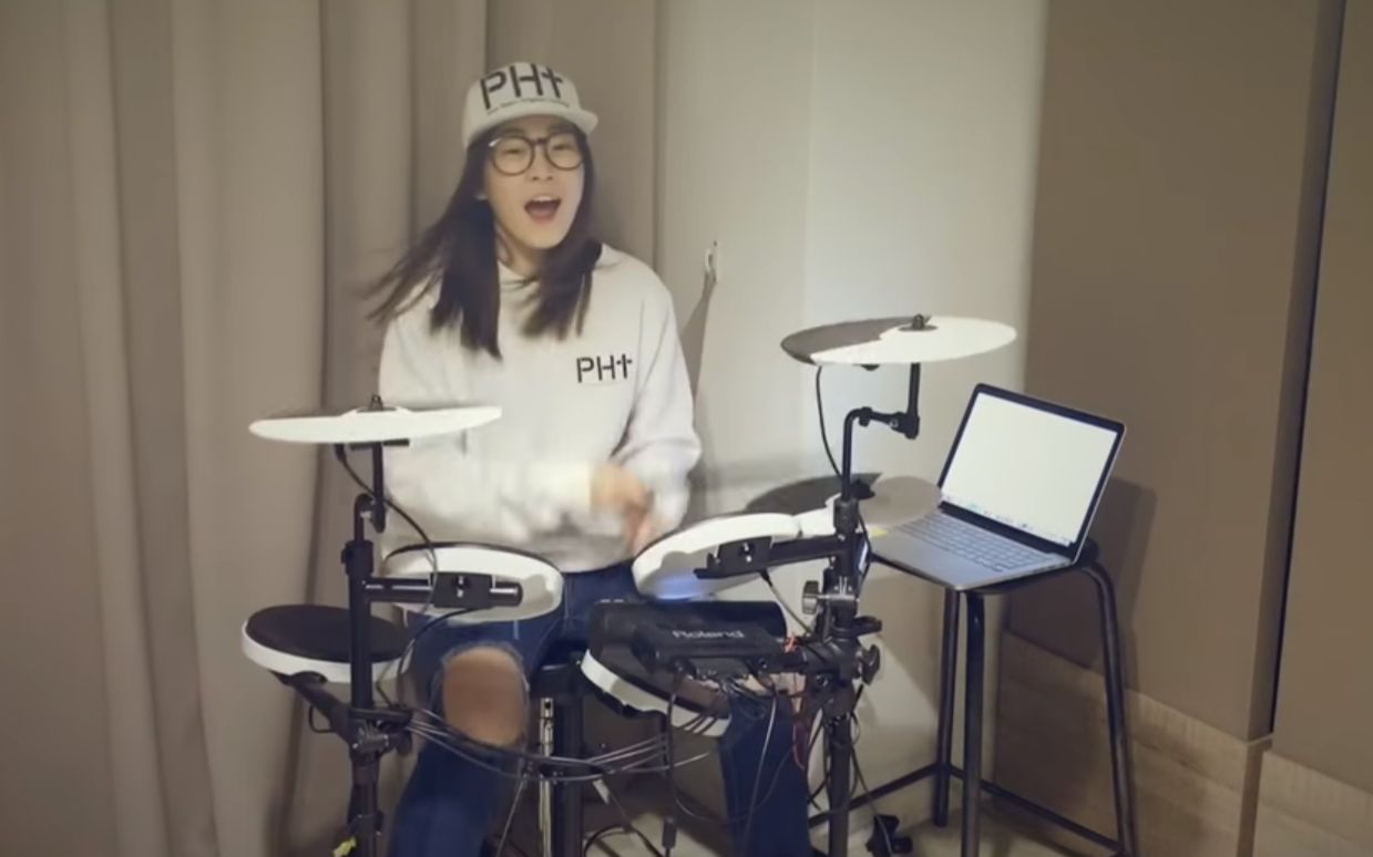 罗小白爱不需要理由原唱io