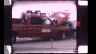 1997款本田雅阁 对撞 2001款道奇公羊1500 NHTSA 相对时速112km/h