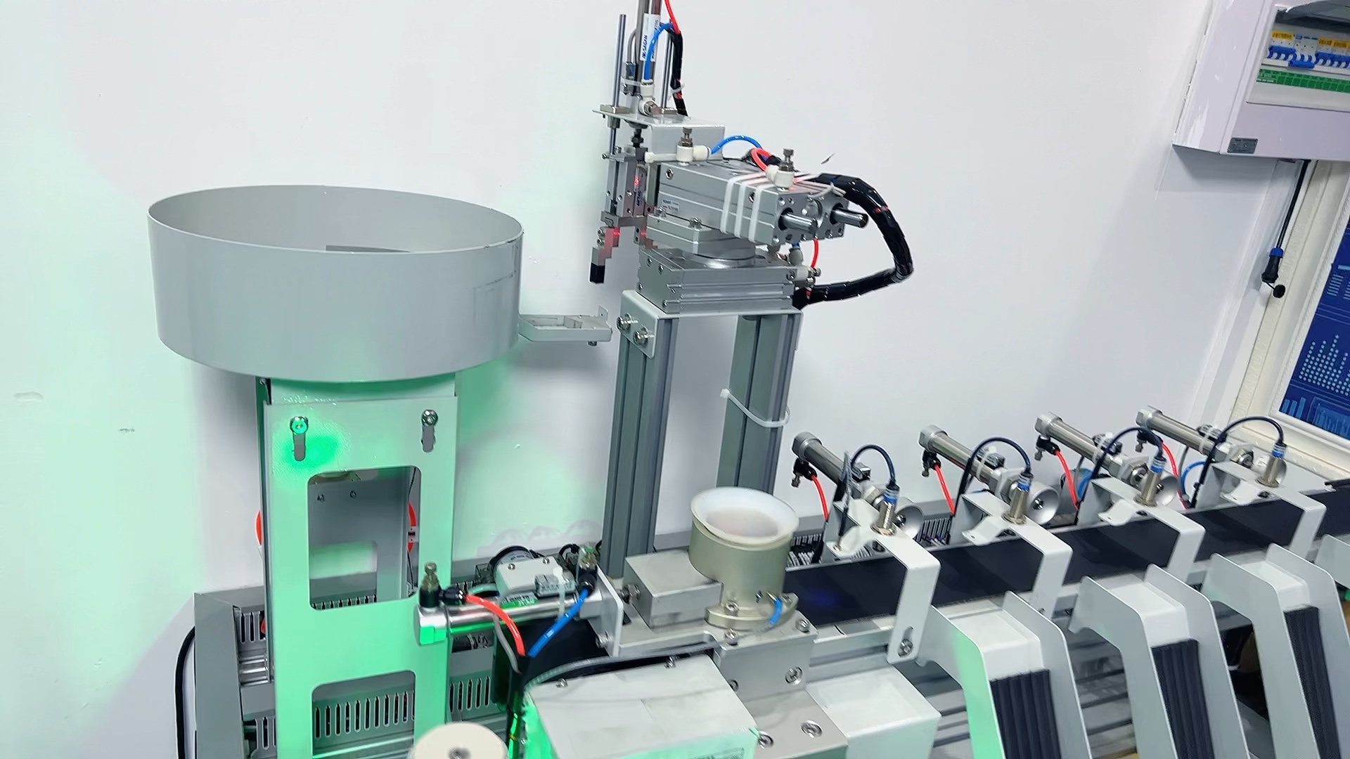 西门子plc物料颜色分拣实训设备