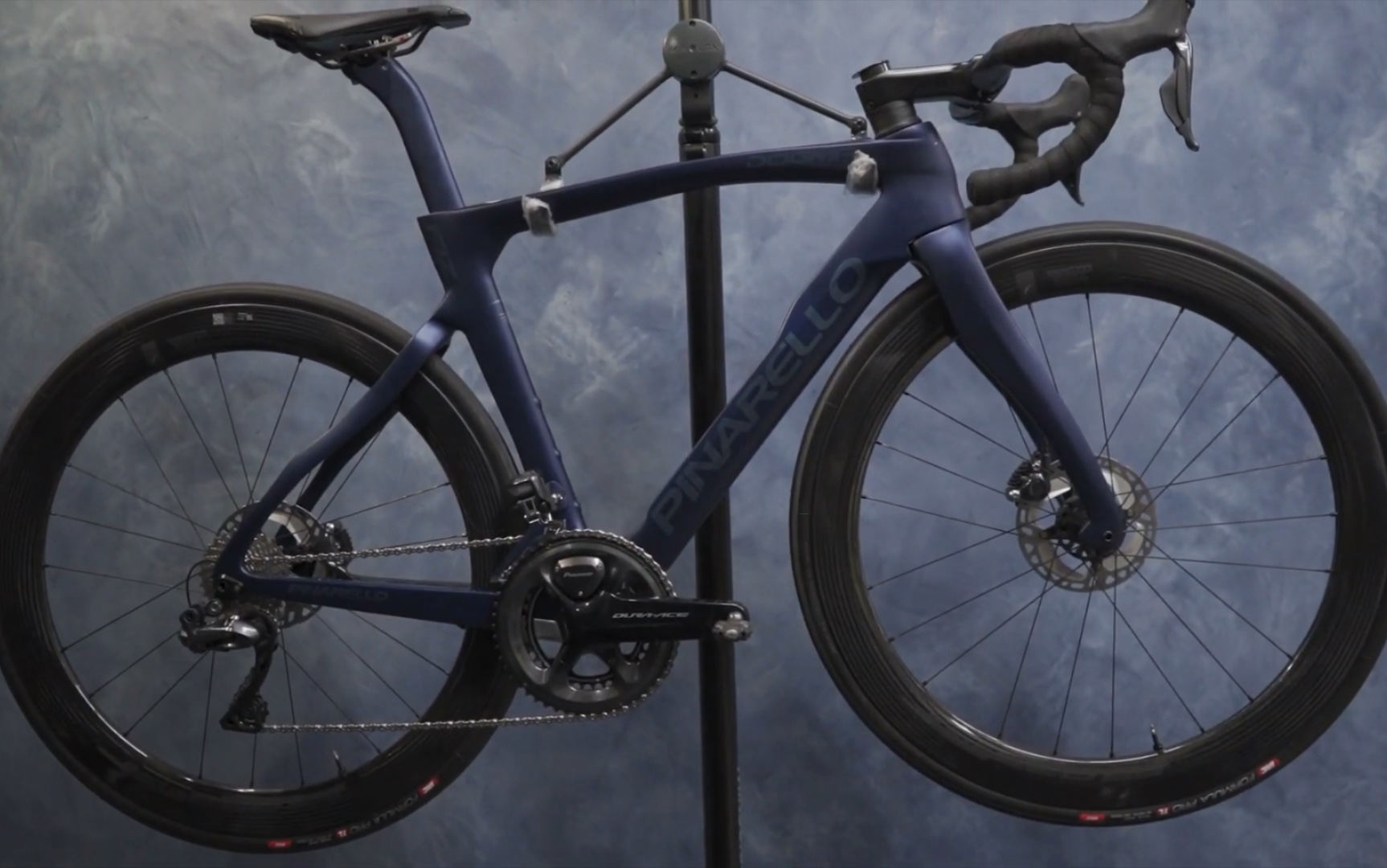 road bike-pinarello dogma f12 21款 公路车组装视频(2021.5.