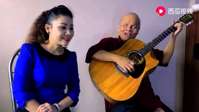 越南老爹弹奏西游记音乐一响秒回童年