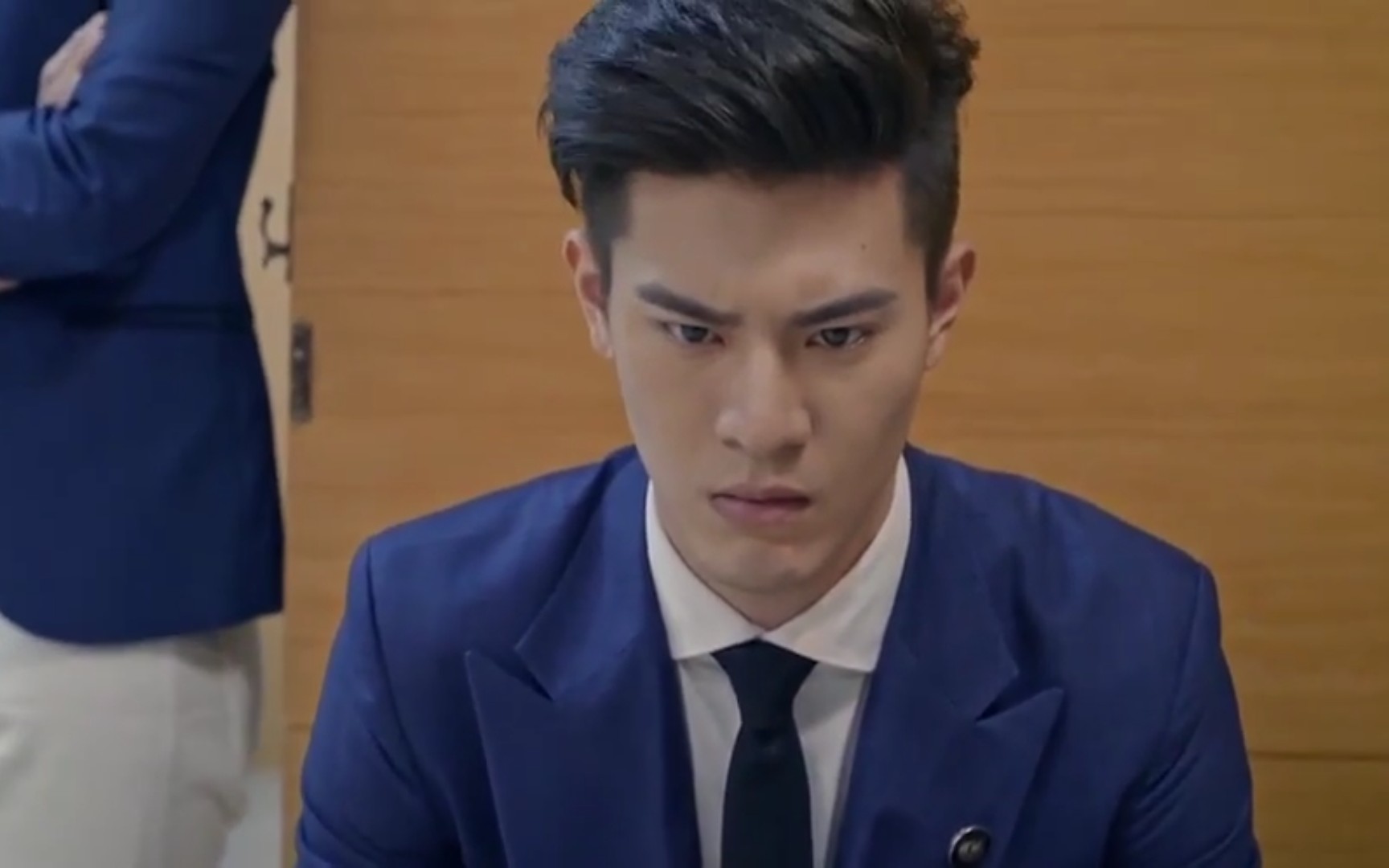 【history圈套】唐毅听闻飞飞中枪 刷变脸