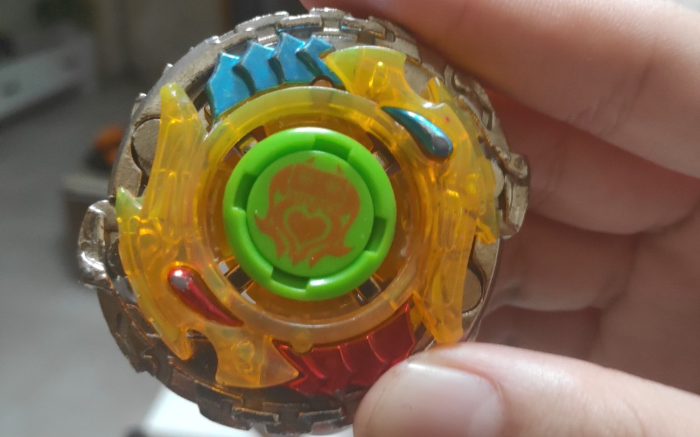 战神陀螺前三强---地爆玄甲