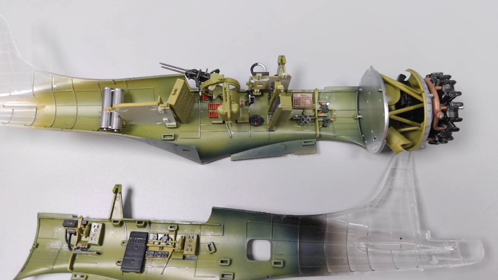 小号手1/32 sbd-3无畏俯冲轰炸机模型