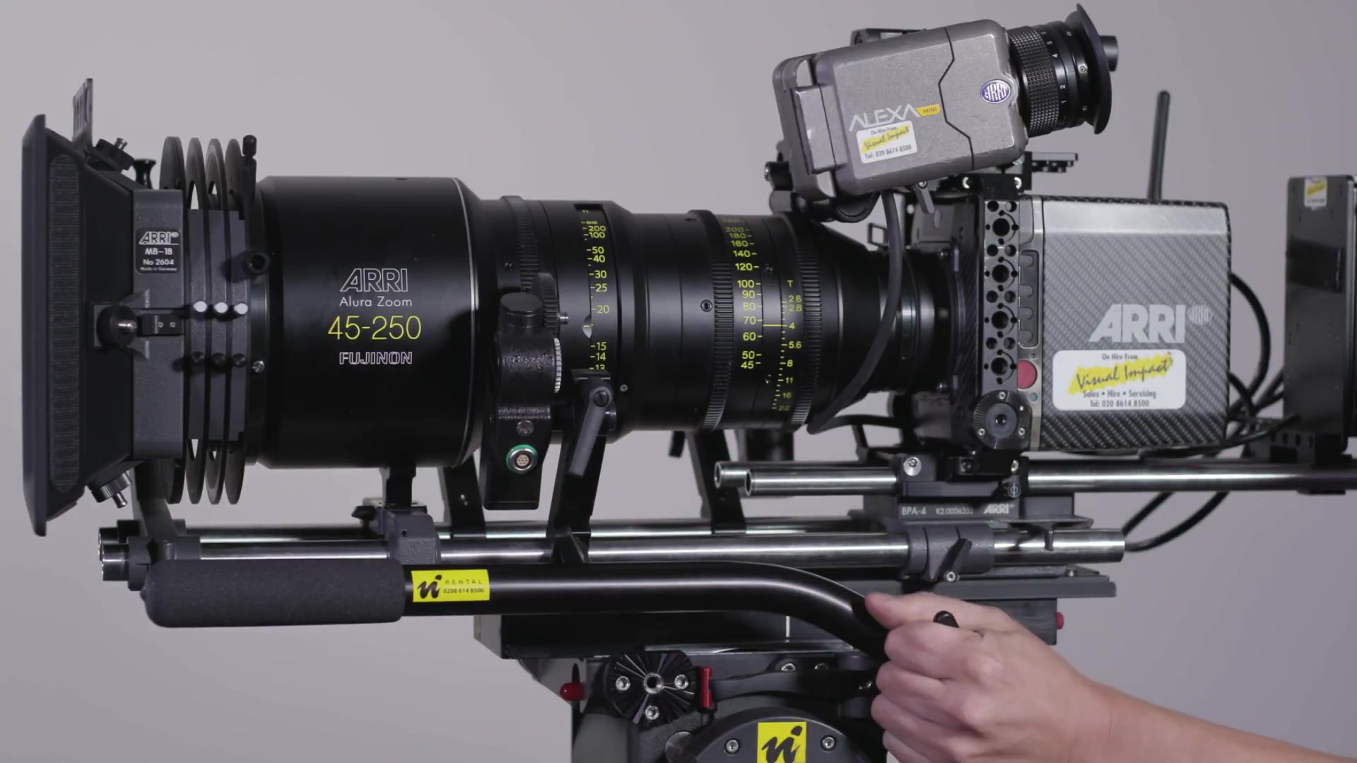 使用arri 45-250mm变焦镜头构建基本alexa mini studio套件