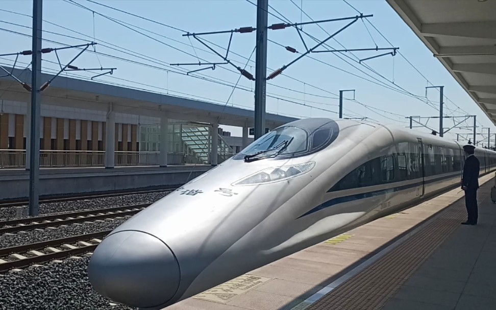 西-广州南 禹城东站四道停车 (五一小长假期间本务更换为crh380al)