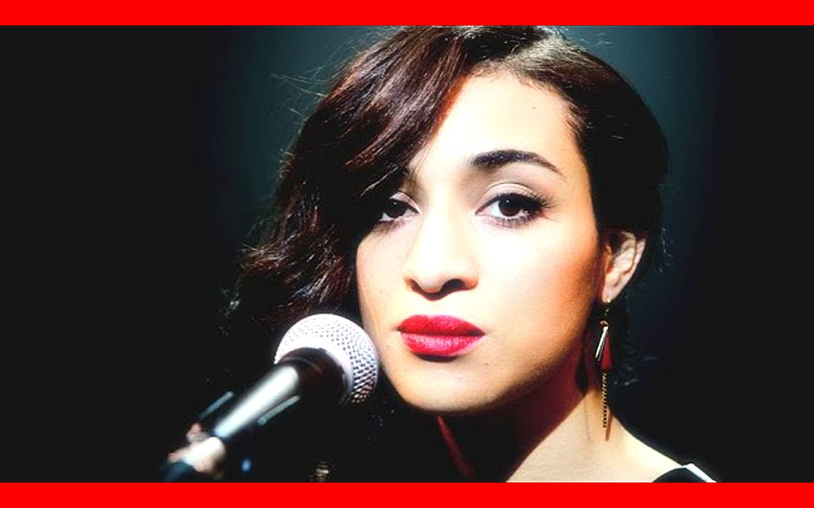 法国流行歌手兼演员 (法国版"流行偶像") 70 camélia jordana