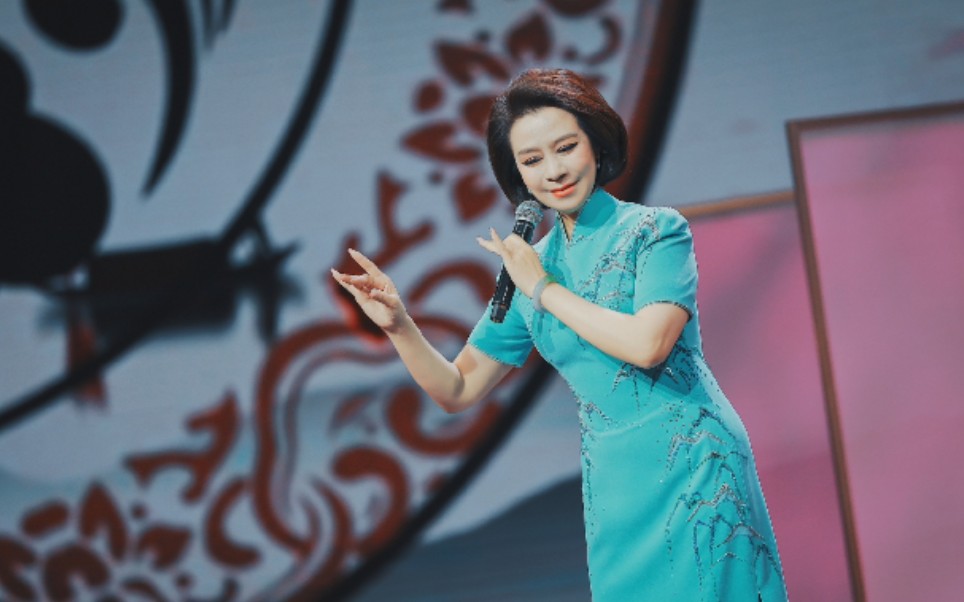 迟小秋春晚有心意