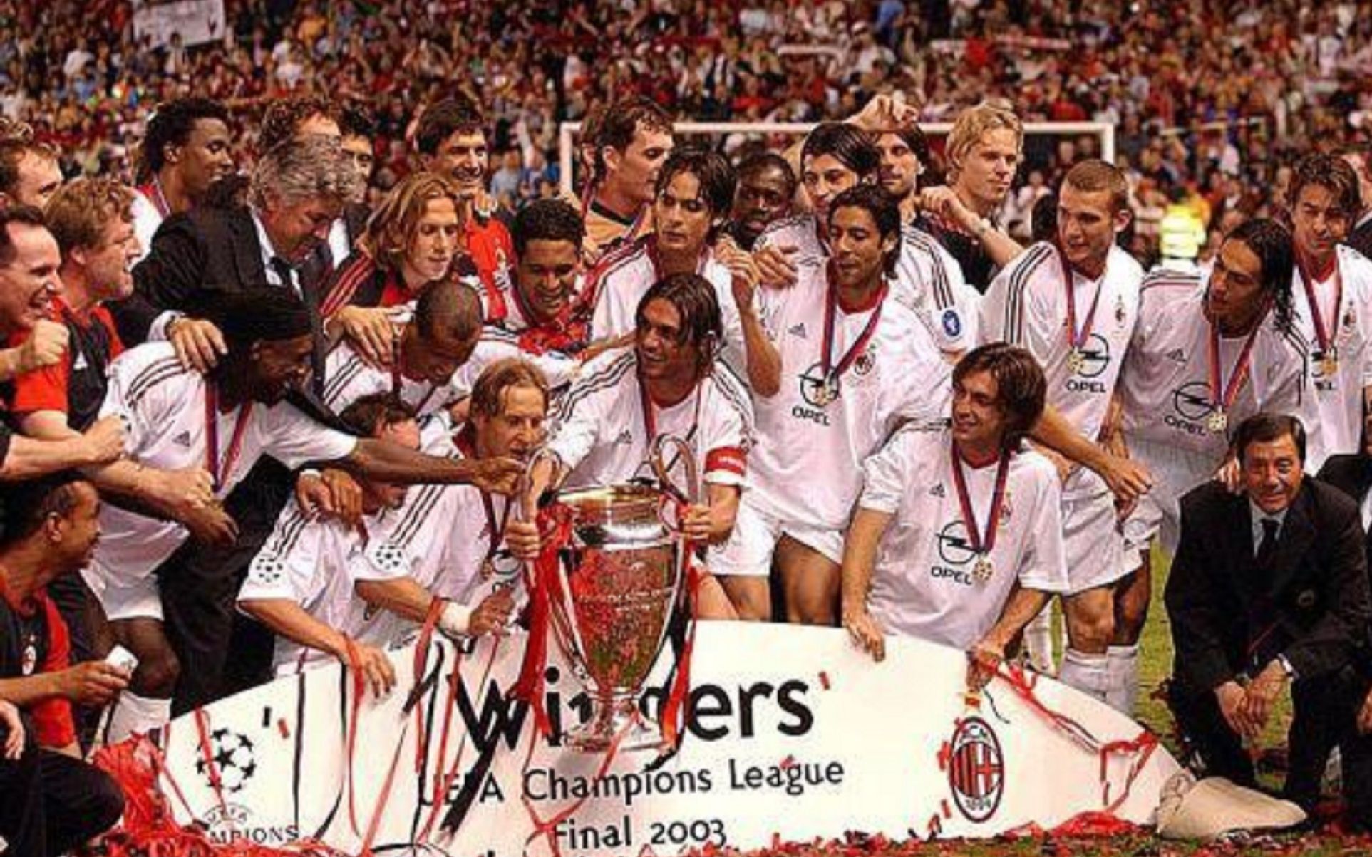 0203赛季欧冠决赛尤文图斯vsac米兰双方门将共扑出五粒点球