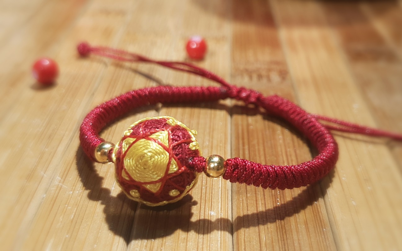 刺绣编织类[红色手鞠球手链]