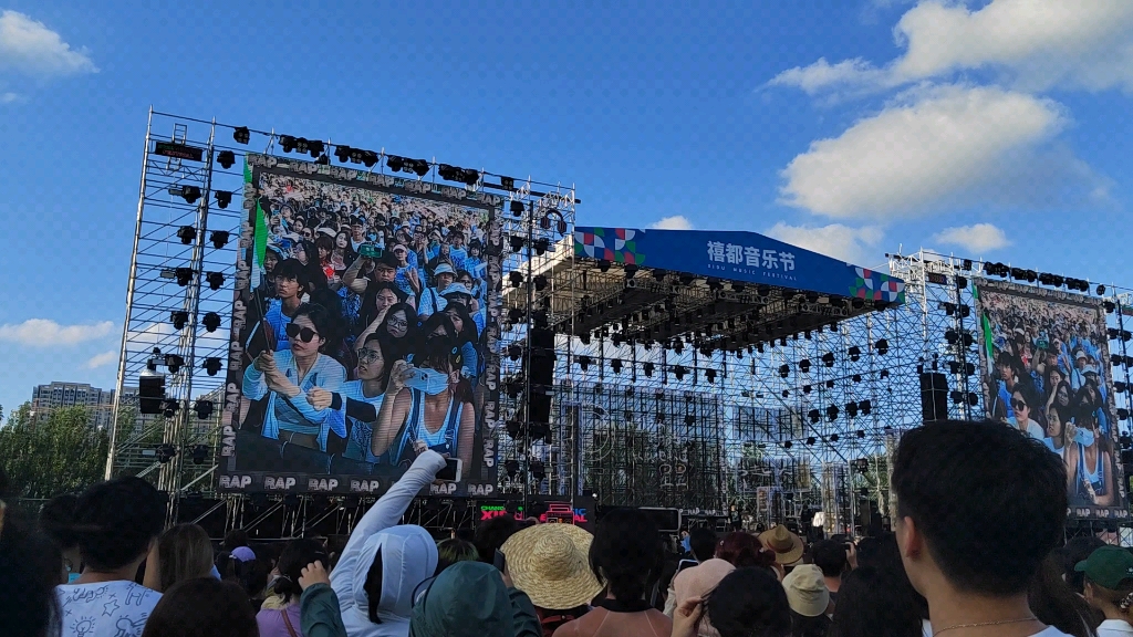 圣代sundae 长春61禧都音乐节 你有多久没有抬起头认真地数过星星