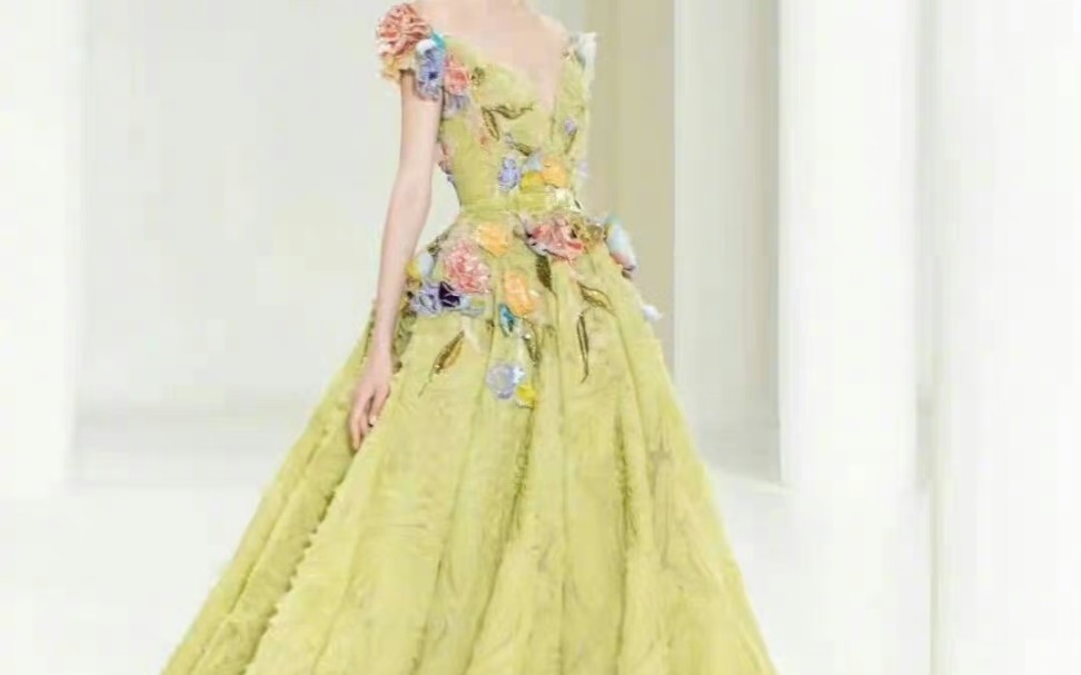 【高定礼服混剪|Elie Saab 】选出你心中的top3|落俗不可避免,浪漫至死不渝.哔哩哔哩bilibili