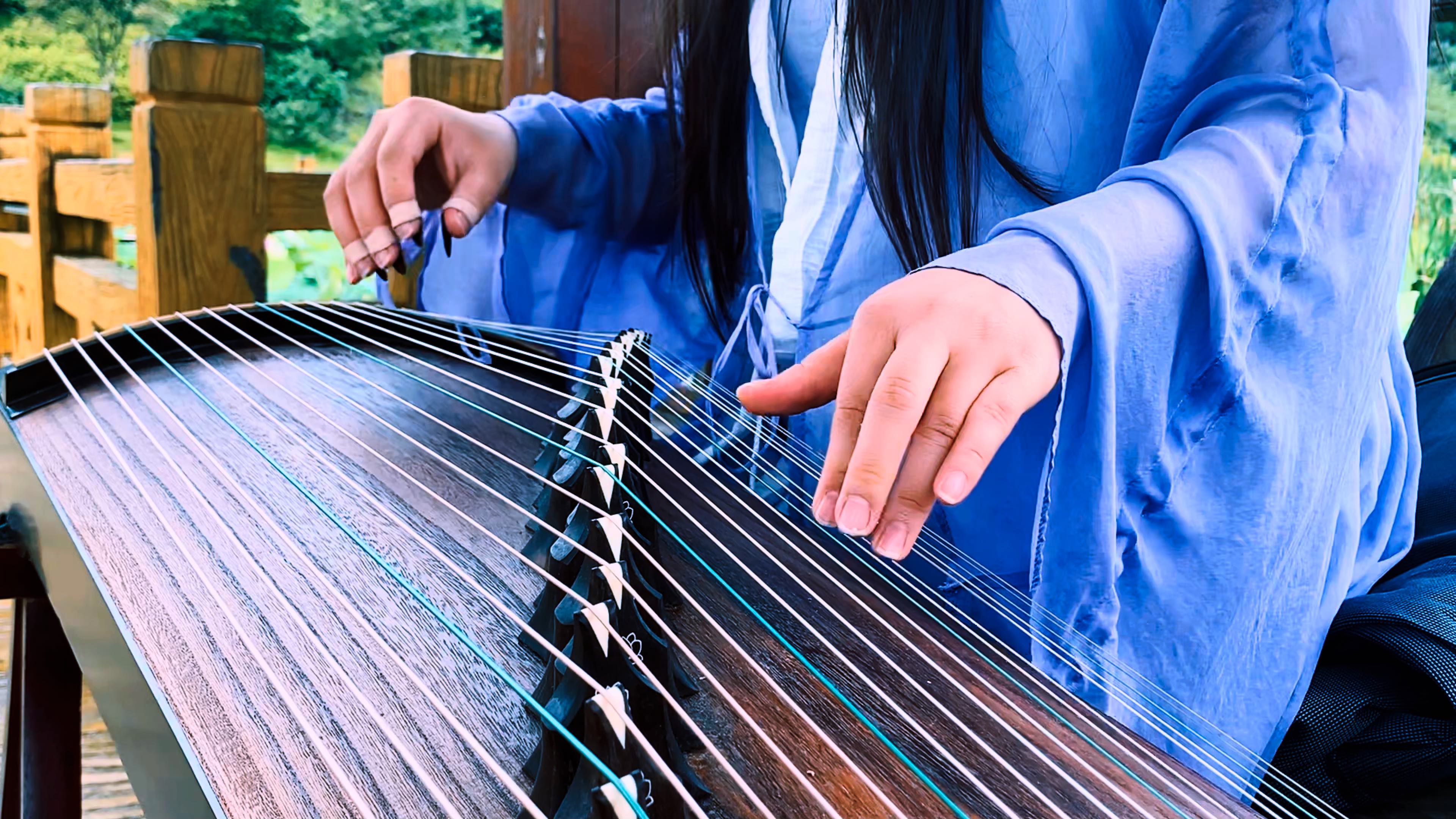 室外演奏 古筝炸街 弘扬国乐