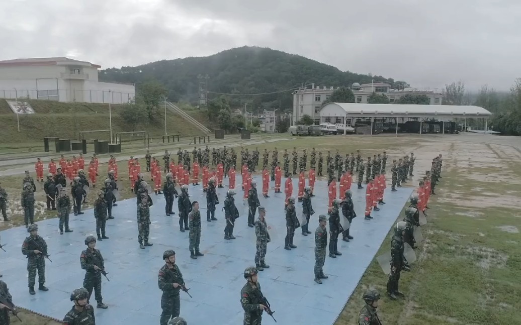 [图]节奏“炸裂”，这样练兵真带劲！（武警云南总队 罗志成、蔡艺鸣）